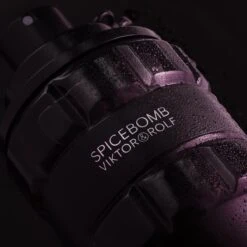 Viktor & Rolf Spicebomb 50 Ml - Eau De Toilette - Herenparfum 9 Viktor & Rolf Spicebomb 50 Ml - Eau De Toilette - Herenparfum -Armani Parfum Winkel 1200x1200 328