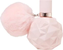 Ariana Grande Sweet Like Candy -Armani Parfum Winkel 1200x954 1