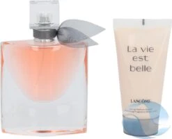 Lancôme La Vie Est Belle Geschenkset - Eau De Parfum + Bodylotion -Armani Parfum Winkel 1200x973 1