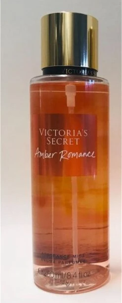 Victoria's Secret Victoriaïs Secret - Amber Romance Nourishing Body Spray - 250mlML 4 Victoria's Secret Victoriaïs Secret - Amber Romance Nourishing Body Spray - 250mlML -Armani Parfum Winkel 484x1200 4