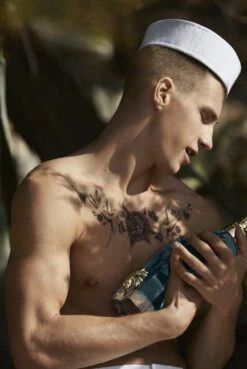 Jean Paul Gaultier Le Beau - 75 Ml - Eau De Toilette Spray - Herenparfum -Armani Parfum Winkel 803x1200 5