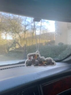 Merkloos Autoparfum Red Bull Racing - Luchtverfrisser Auto - Autogeur - Auto Accessoires - Max Verstappen -Armani Parfum Winkel 900x1200 14